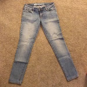 Bullhead Hermosa Super Skinny Jeans (size 3/short)